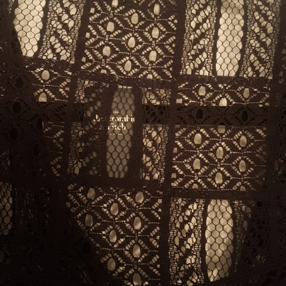 NWT Abercrombie & Fitch top - Picture 3 of 13